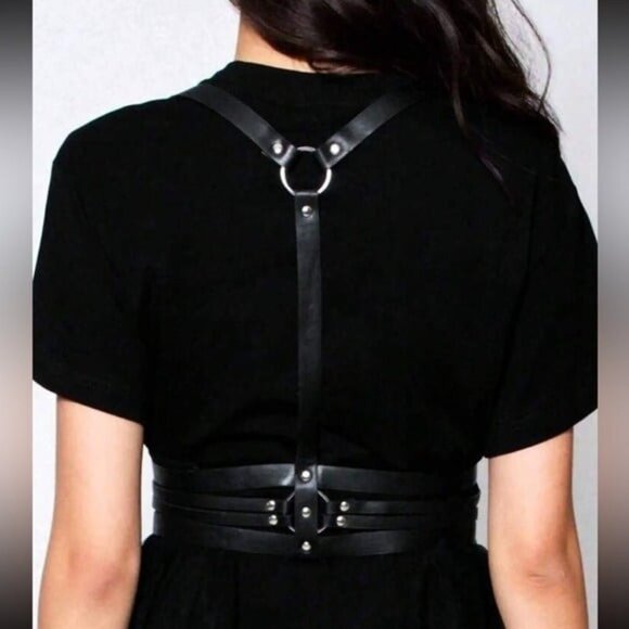 PU Leather Suspender Circle Buckle Harness Belt - Picture 2 of 10